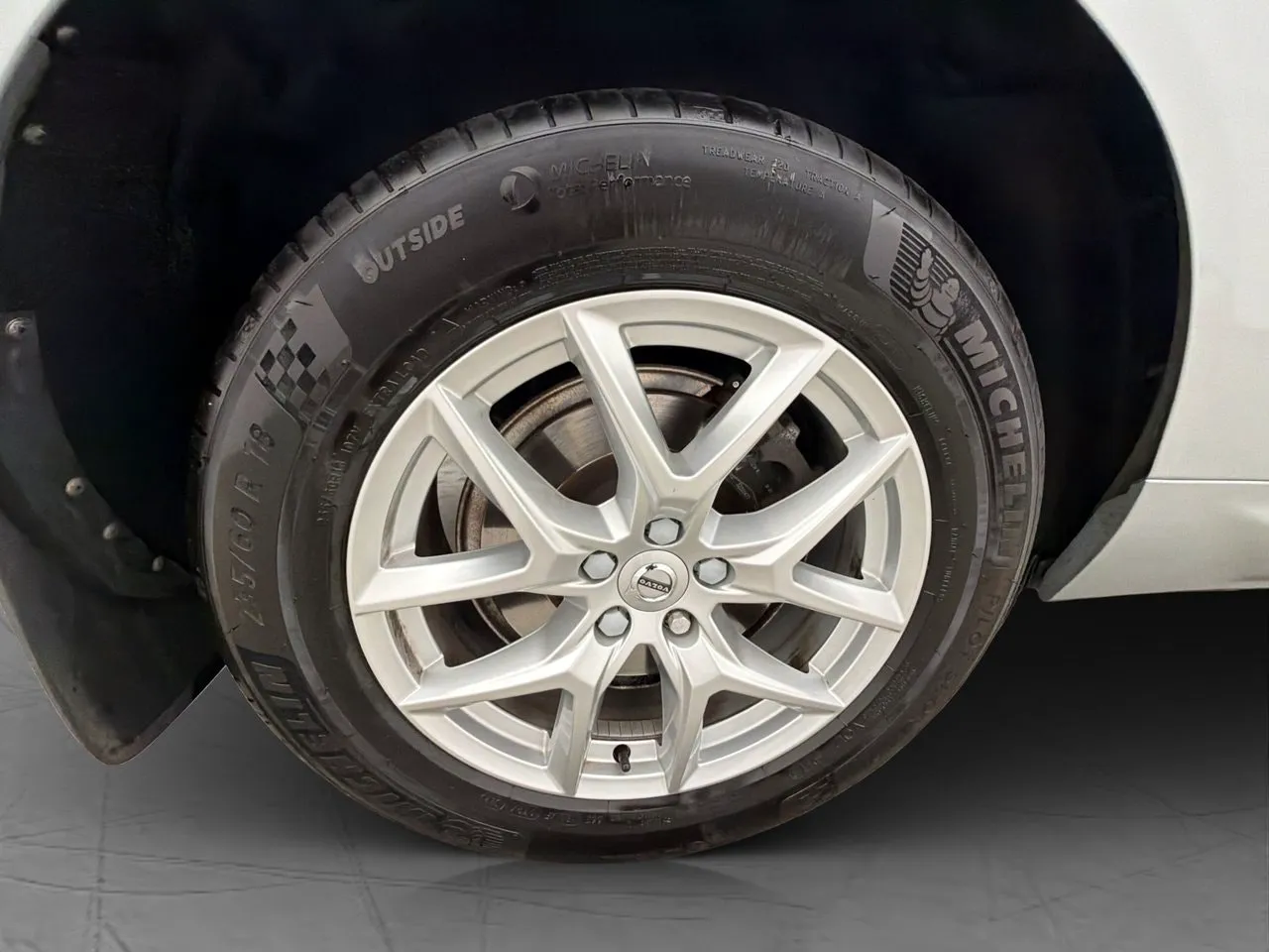 Vehicle image 36