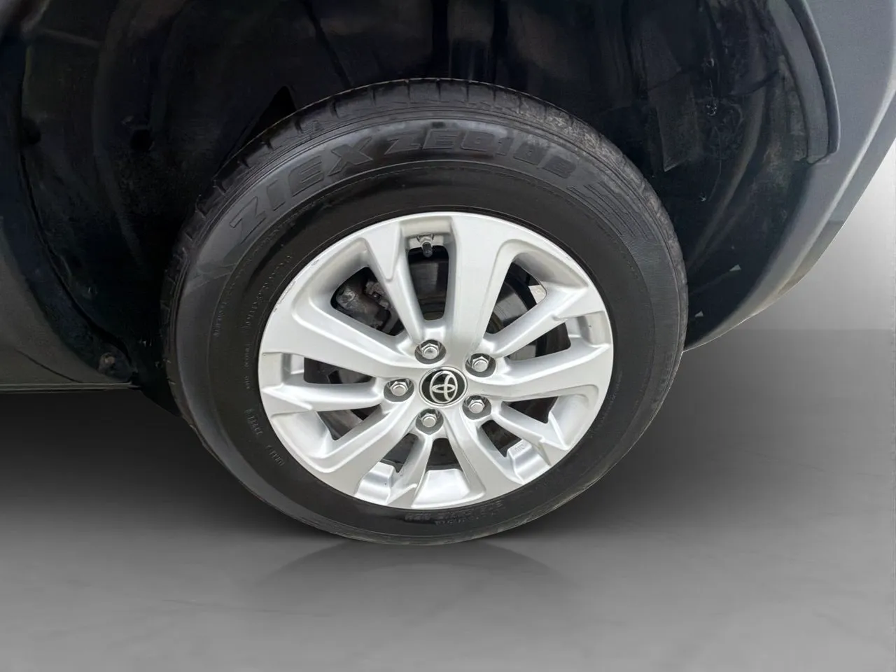 Vehicle image 30