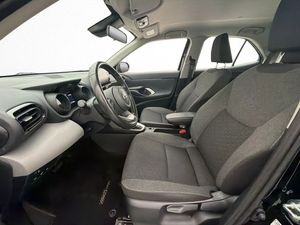 Toyota Yaris Cross bild 11