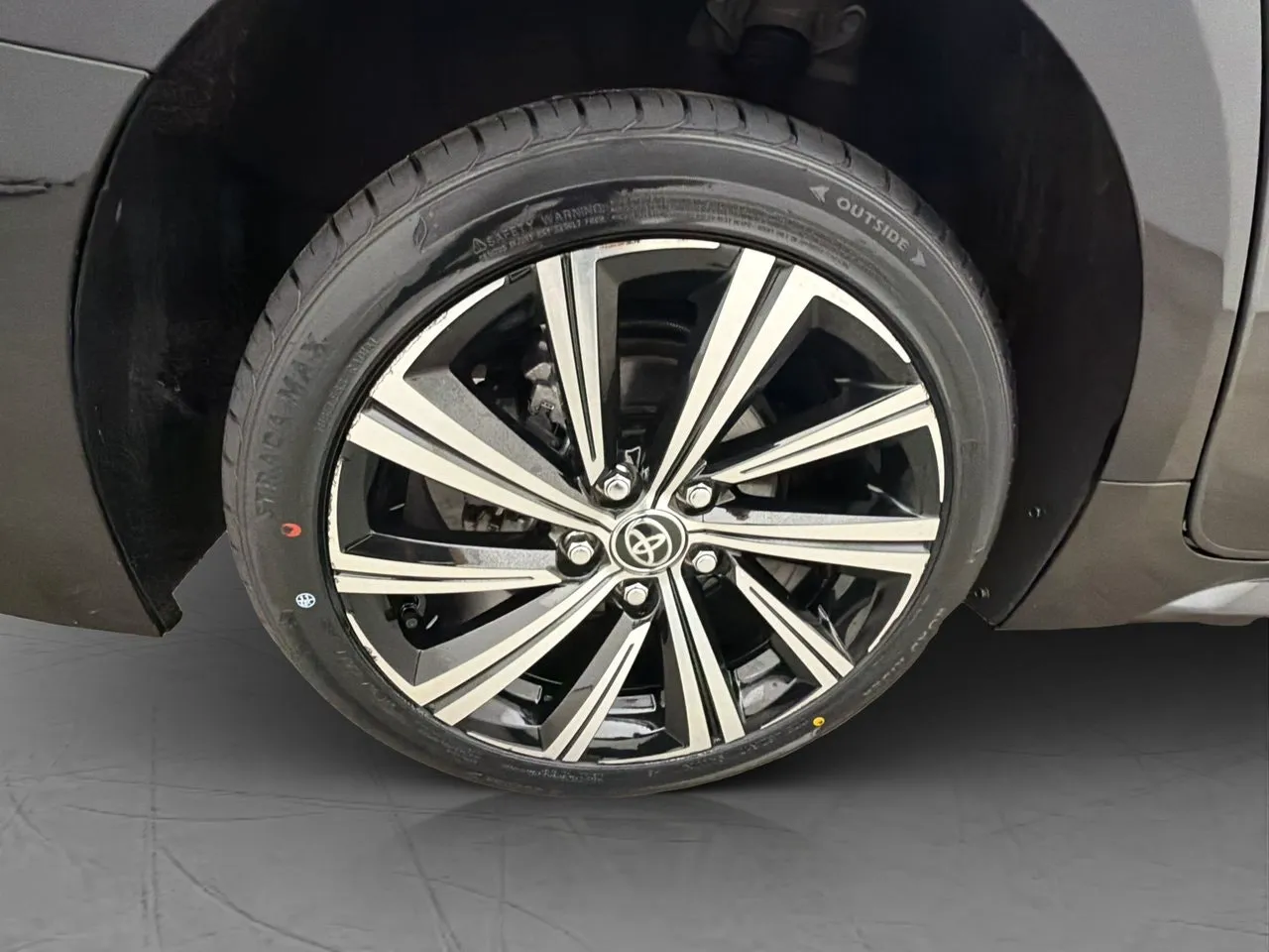 Vehicle image 30