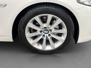 BMW 520 bild 13