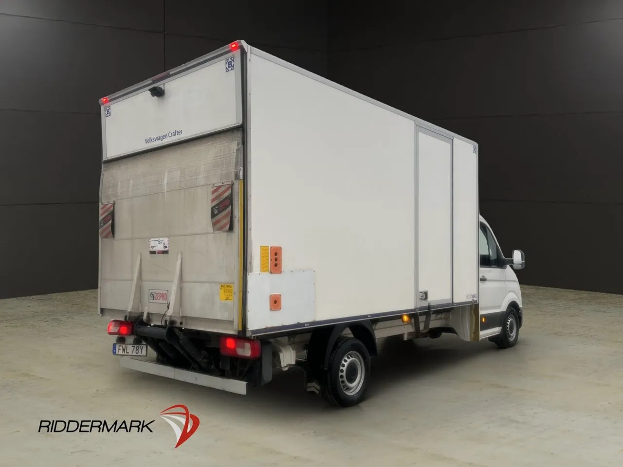 Vehicle image 8
