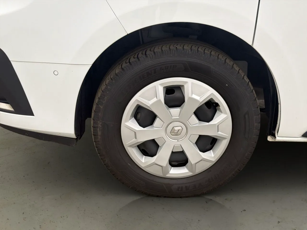 Vehicle image 31