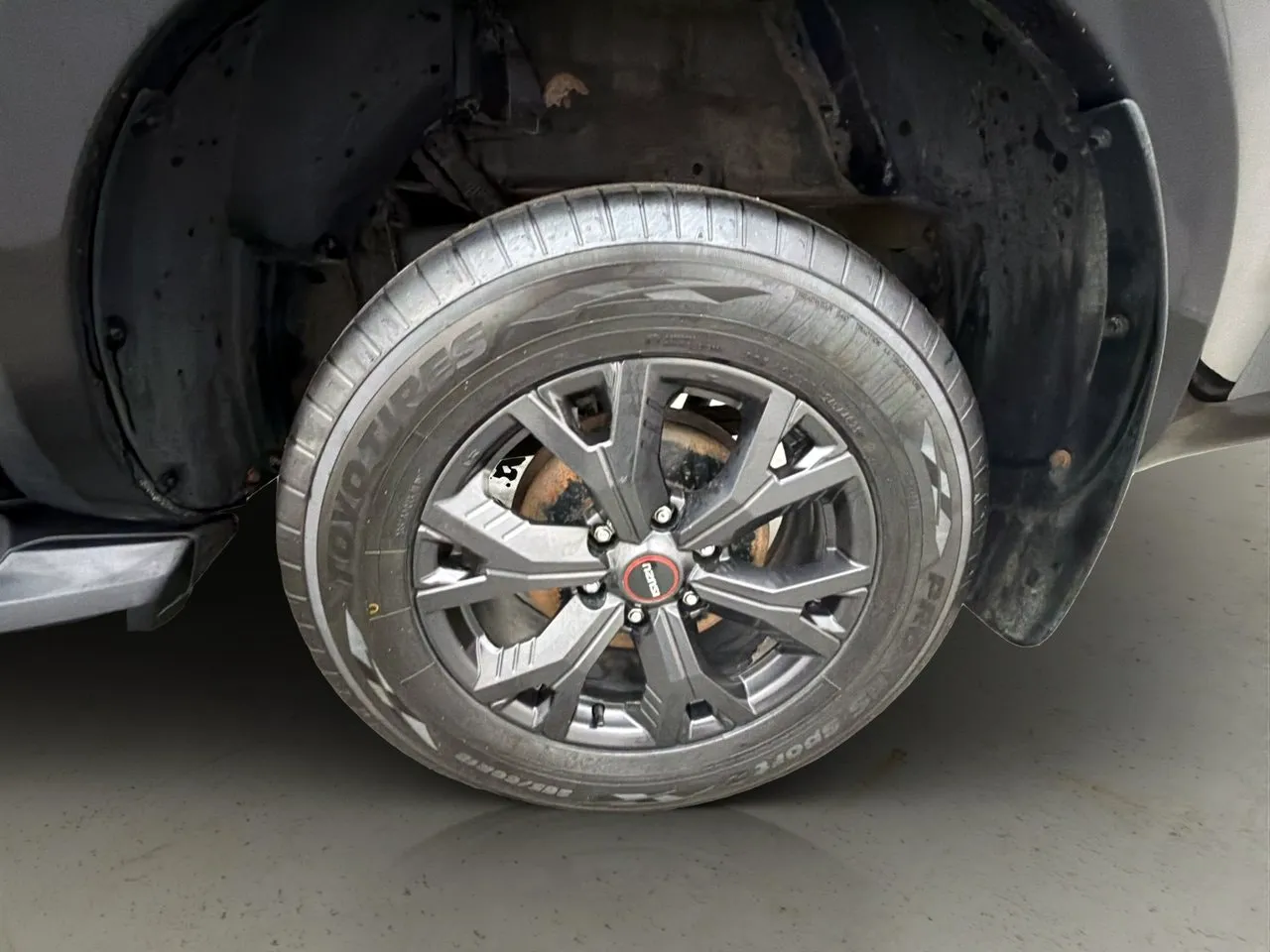 Vehicle image 30