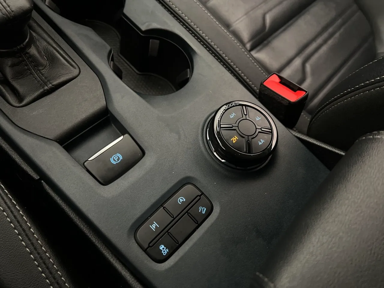 Vehicle image 27