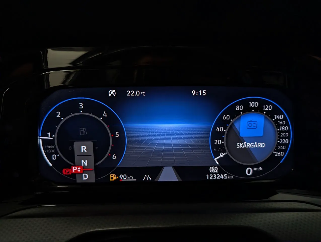 Vehicle image 13