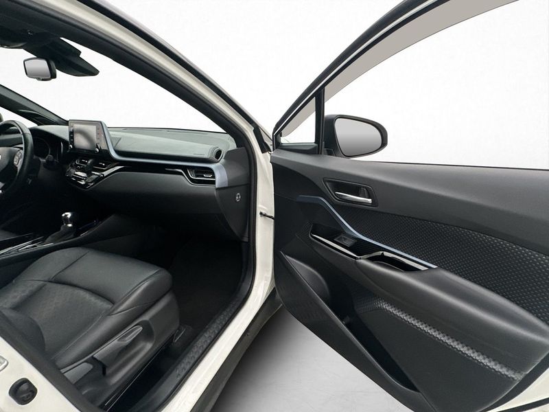 Toyota C-HR bild 27