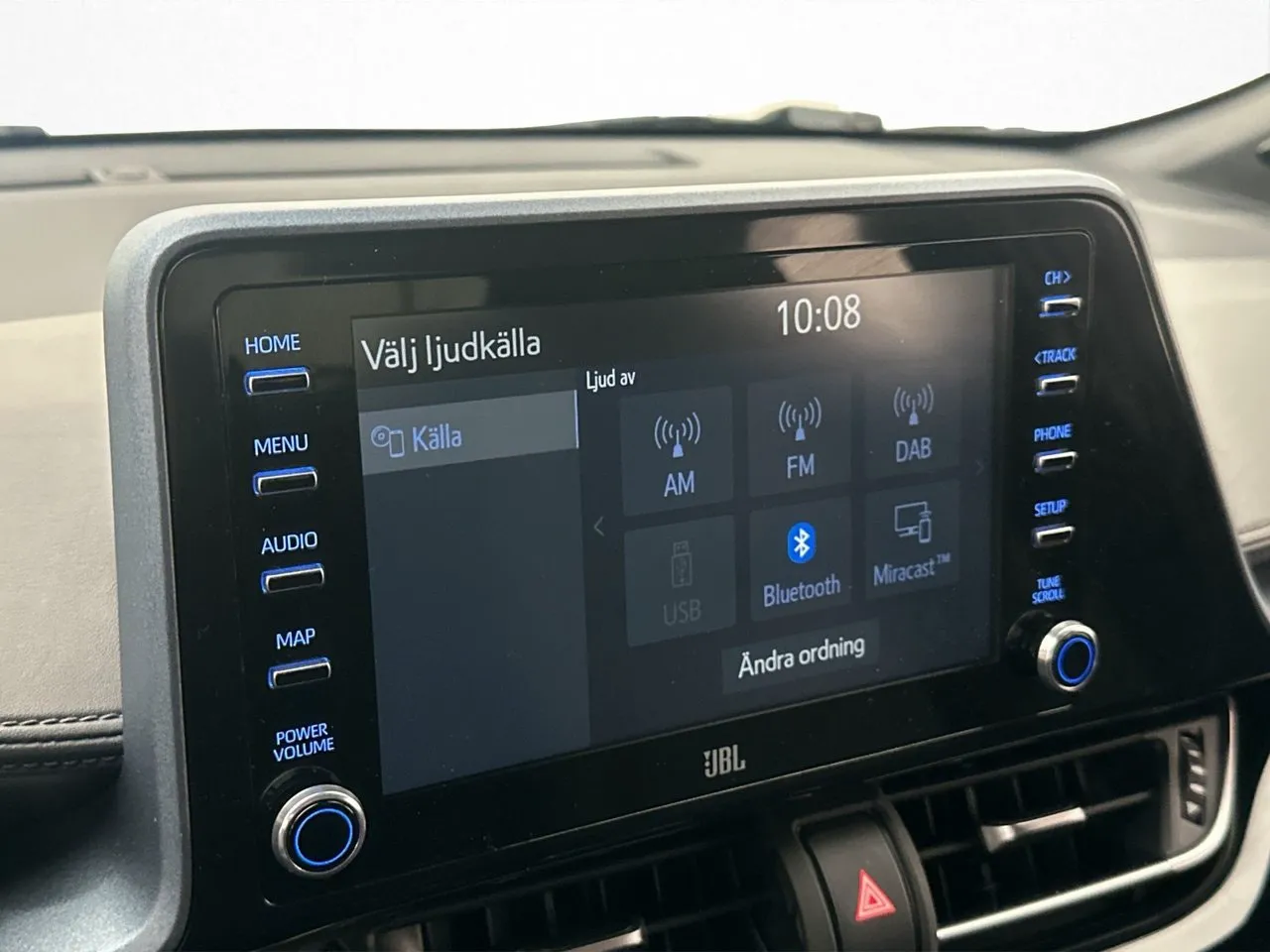 Vehicle image 23