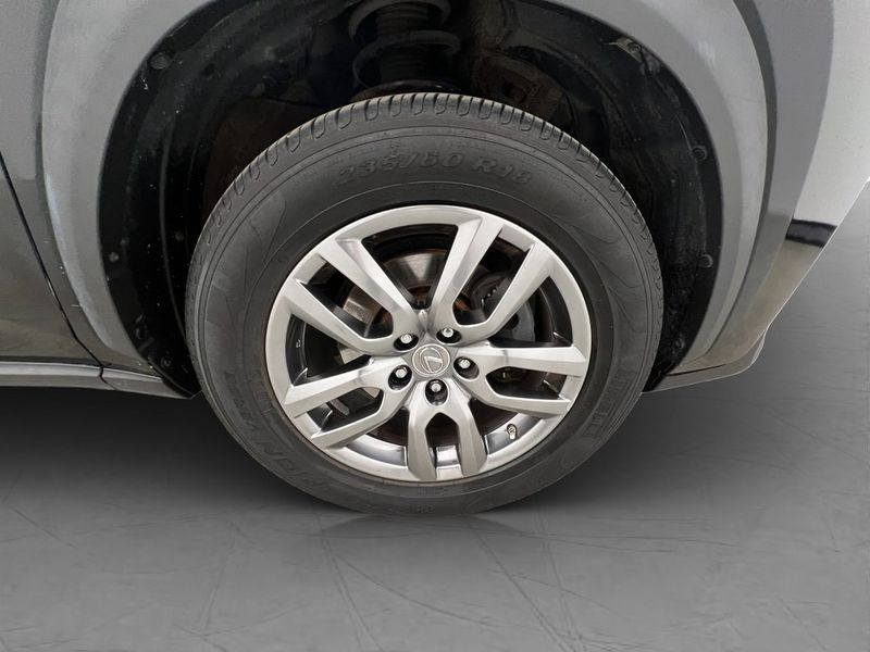 Lexus NX bild 36