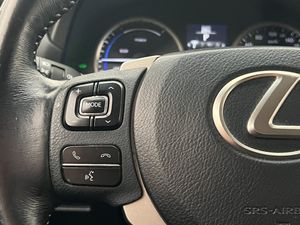 Lexus NX bild 17