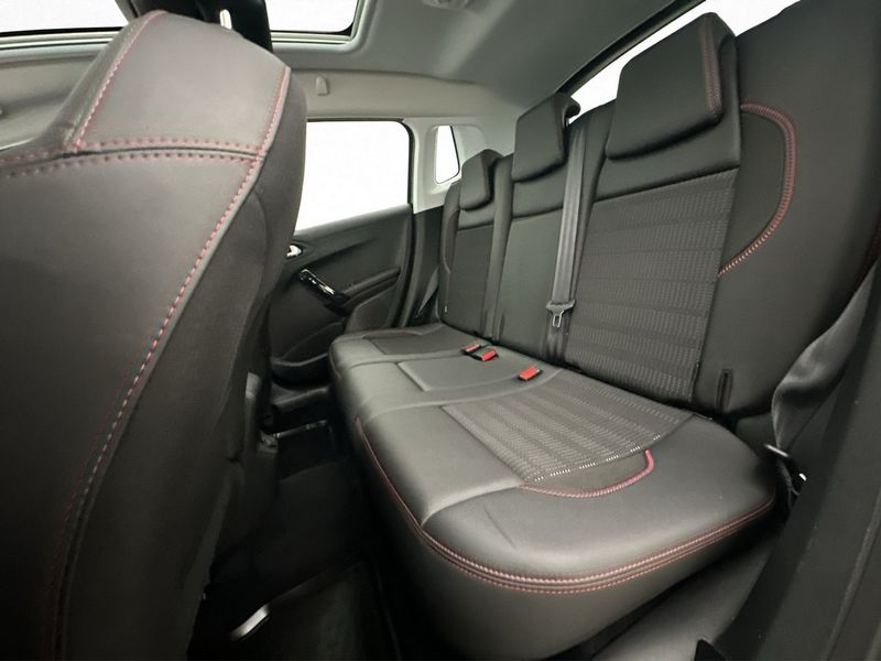 Peugeot 2008 bild 14