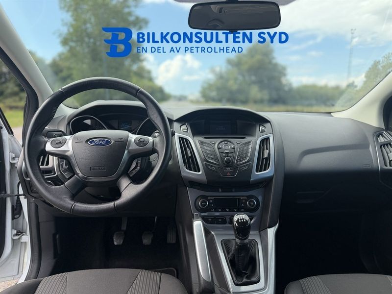 Ford Focus bild 8