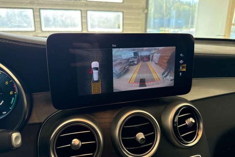 Mercedes GLC300 bild 11