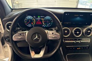 Mercedes GLC300 bild 8