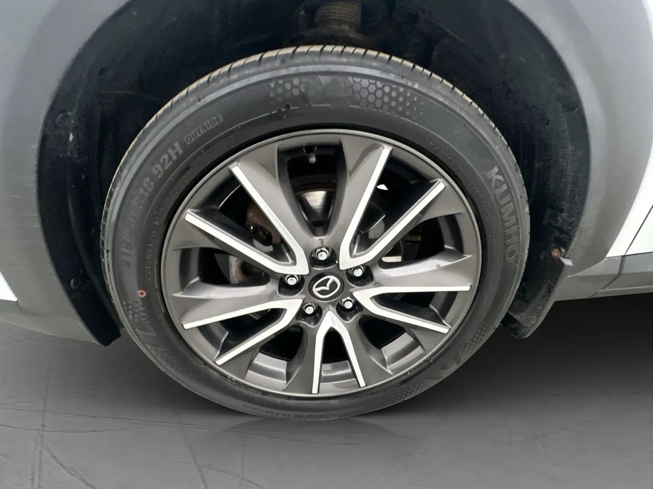 Vehicle image 30