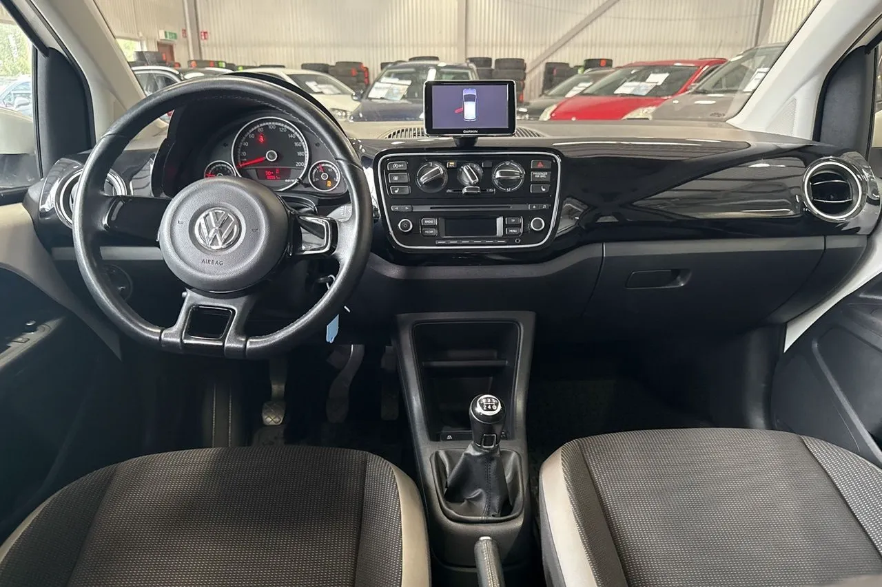 Vehicle image 20