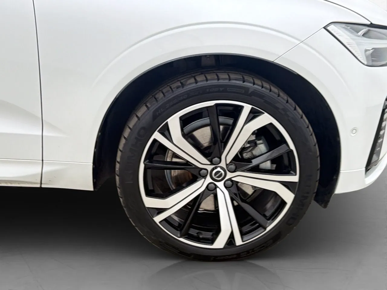 Vehicle image 36