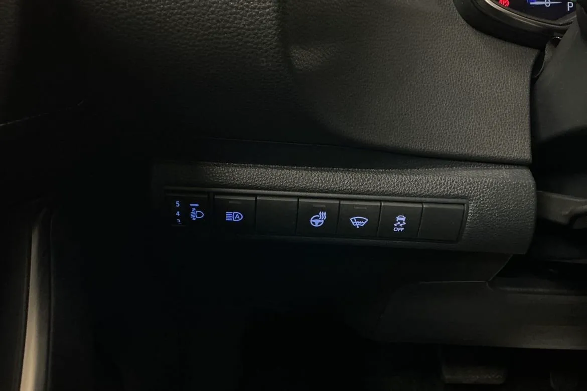 Vehicle image 22
