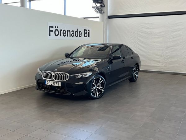 BMW 330 e Sedan M Sport Drag Park Assist HiFi Rattvärme Adpt Fart - 2025