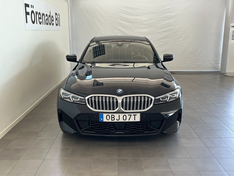 BMW 330 bild 2