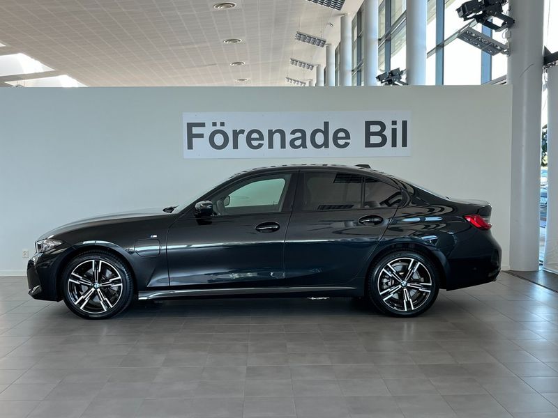 BMW 330 bild 3