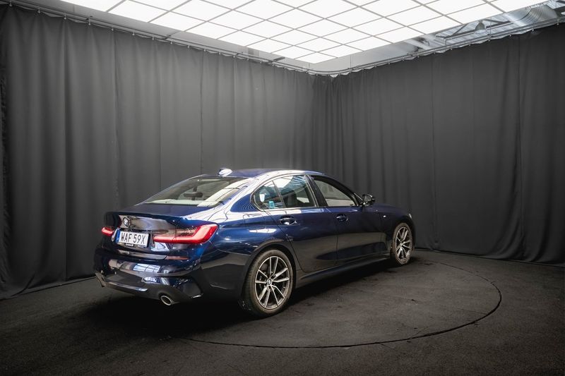 BMW 320 bild 6