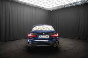 BMW 320 bild 7