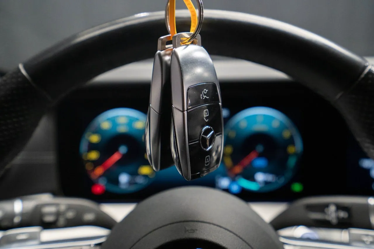 Vehicle image 21