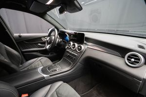 Mercedes GLC300 bild 14