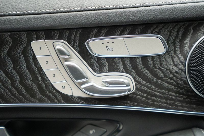 Mercedes GLC300 bild 12