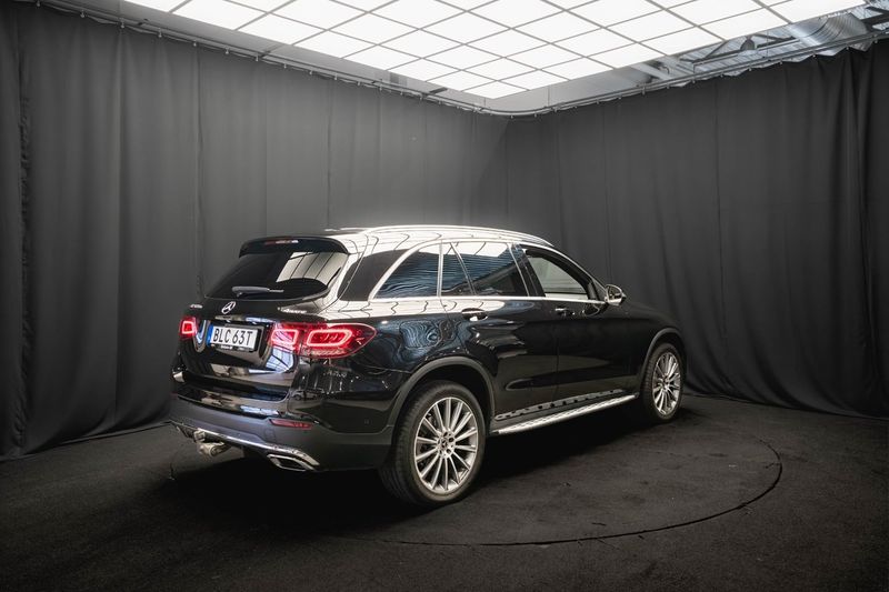 Mercedes GLC300 bild 7