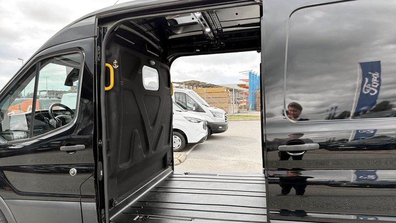 Ford Transit bild 13
