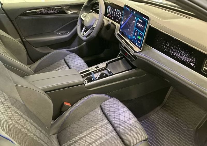 Volkswagen Passat bild 13