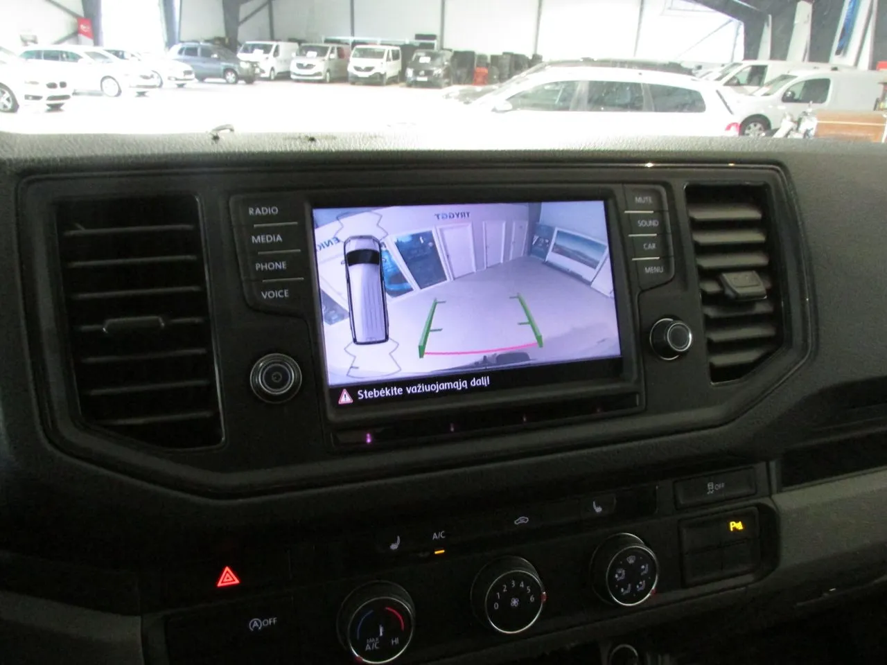 Vehicle image 18