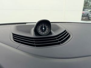 Porsche Taycan bild 12