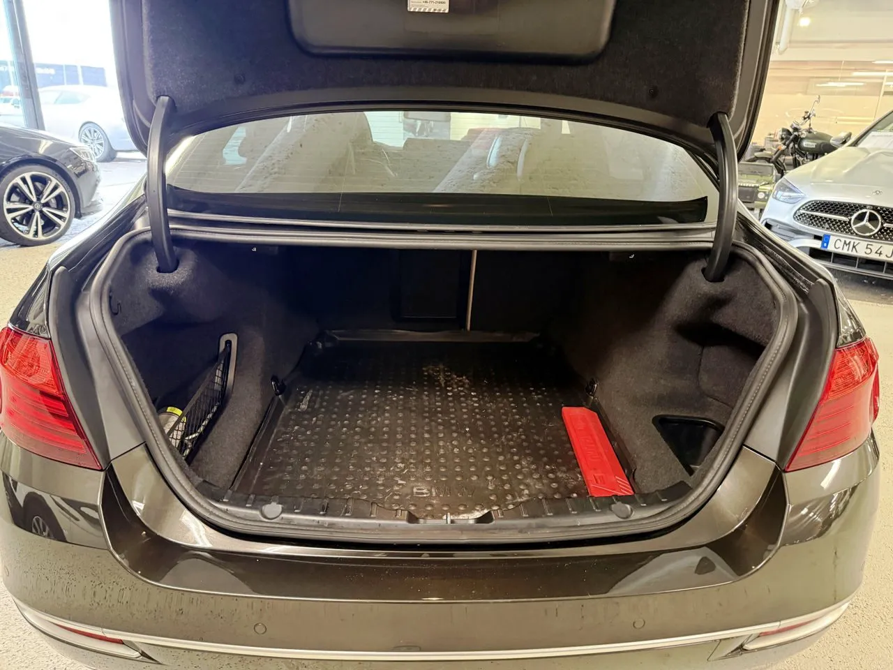 Vehicle image 21