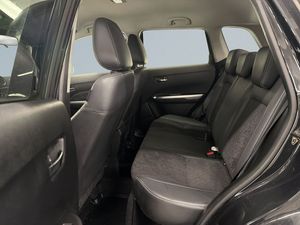 Suzuki Vitara bild 13