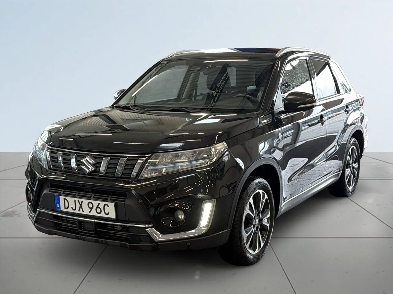 Vehicle image 15