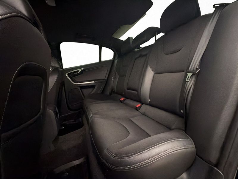 Volvo S60 bild 11