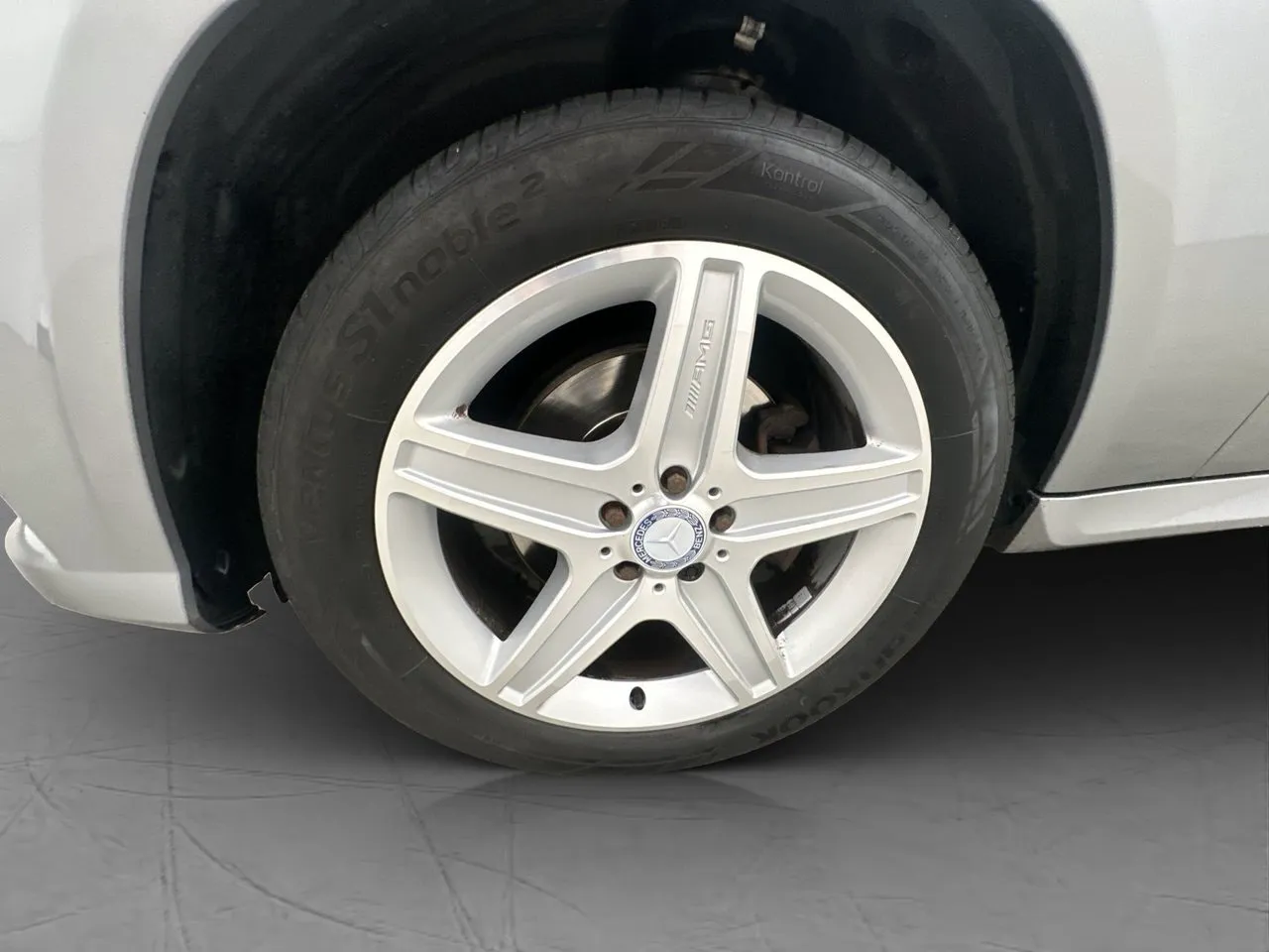 Vehicle image 24