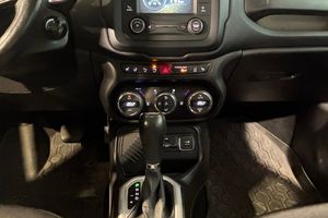 Jeep Renegade bild 12