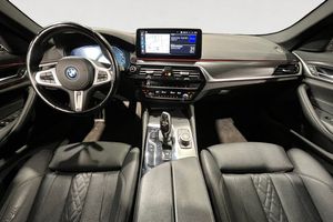 BMW 530 bild 10