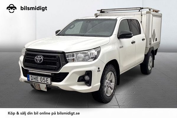 Toyota Hilux Dubbelhytt 2.4 AWD Aut Drag Kamera Värmare LED-ramper M - 2019