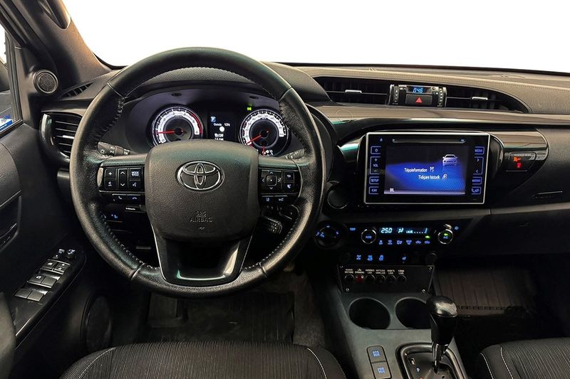 Toyota Hilux bild 16