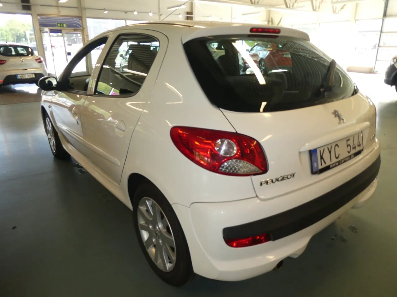 Vehicle image 1