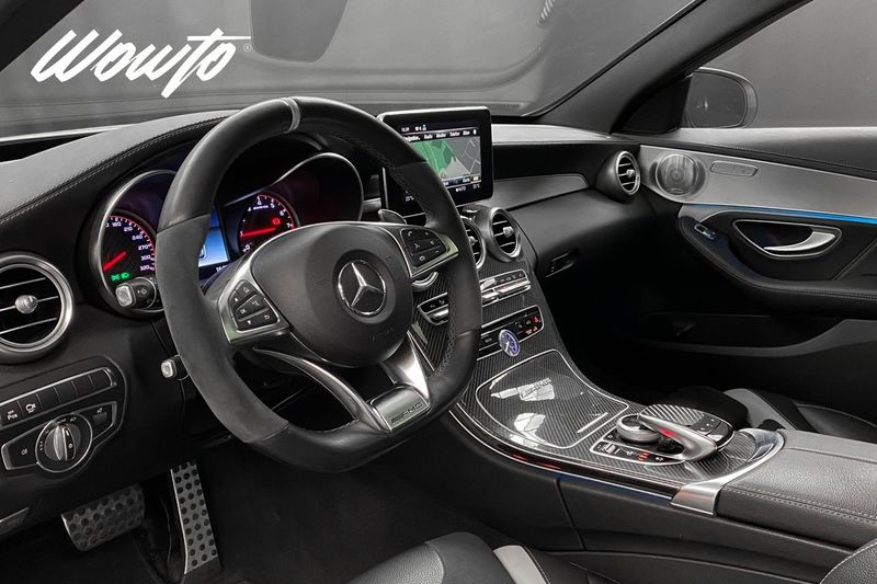 Mercedes C63 AMG bild 8