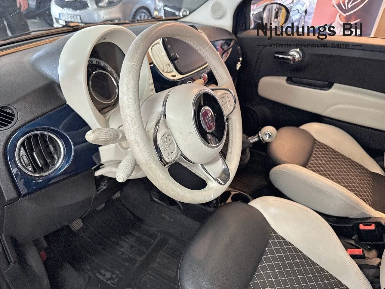 Vehicle image 8