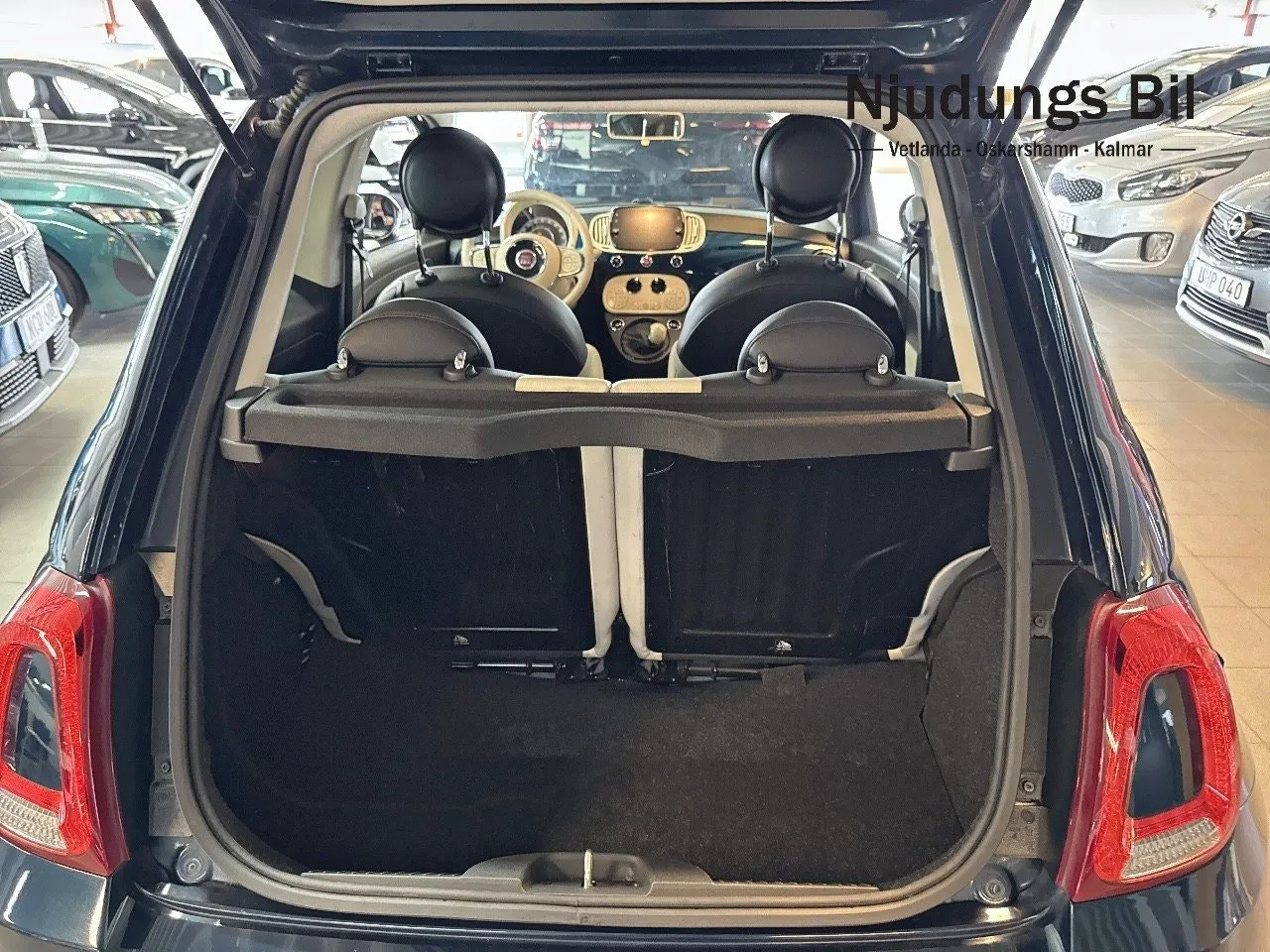 Vehicle image 4