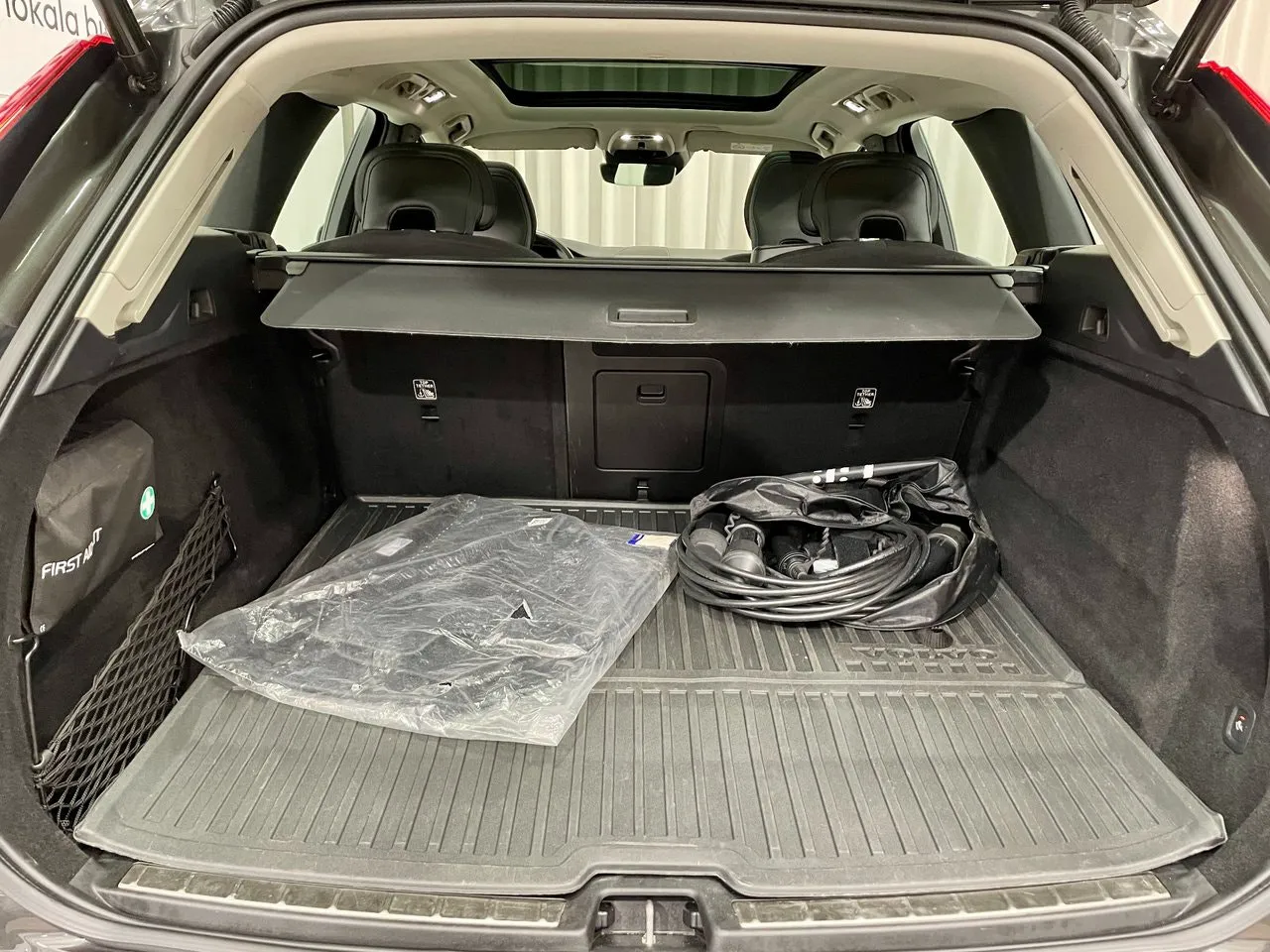 Vehicle image 25