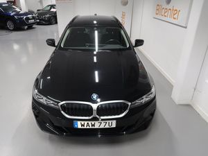 BMW 330 bild 11
